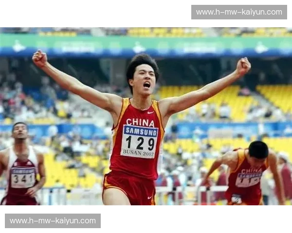 跨越时代的栏间博弈：谢文骏vs刘翔，谁才是中国田径真正的“孤胆英雄”？